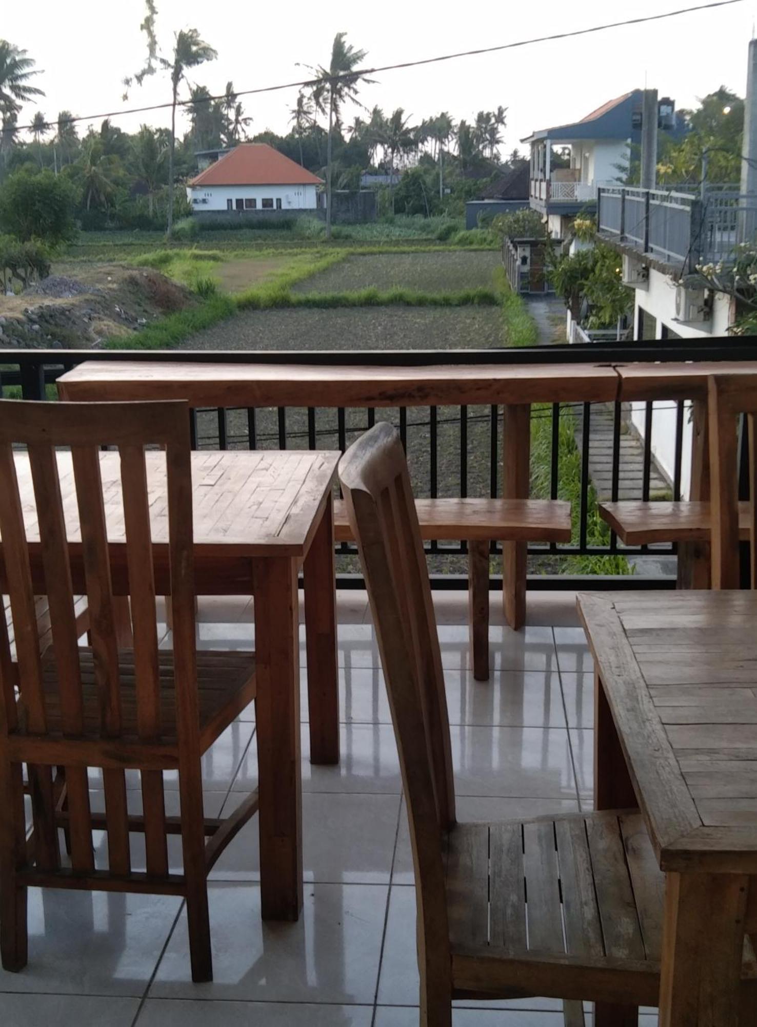 אמד Mesari Homestay & Warung מראה חיצוני תמונה